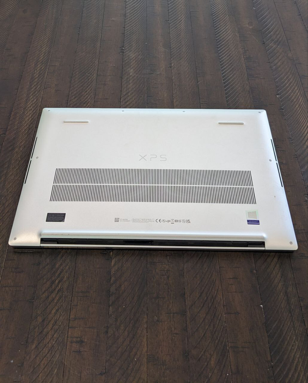Dell XPS 17 – 9700 – i9-10885H / 64GB RAM / 2TB SSD / 2060 GPU