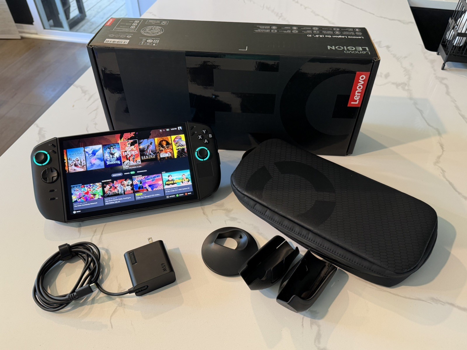 Lenovo Legion Go 2 AMD Ryzen Z2 Extreme 32GB RAM 2TB SSD Extras FREE SHIPPING