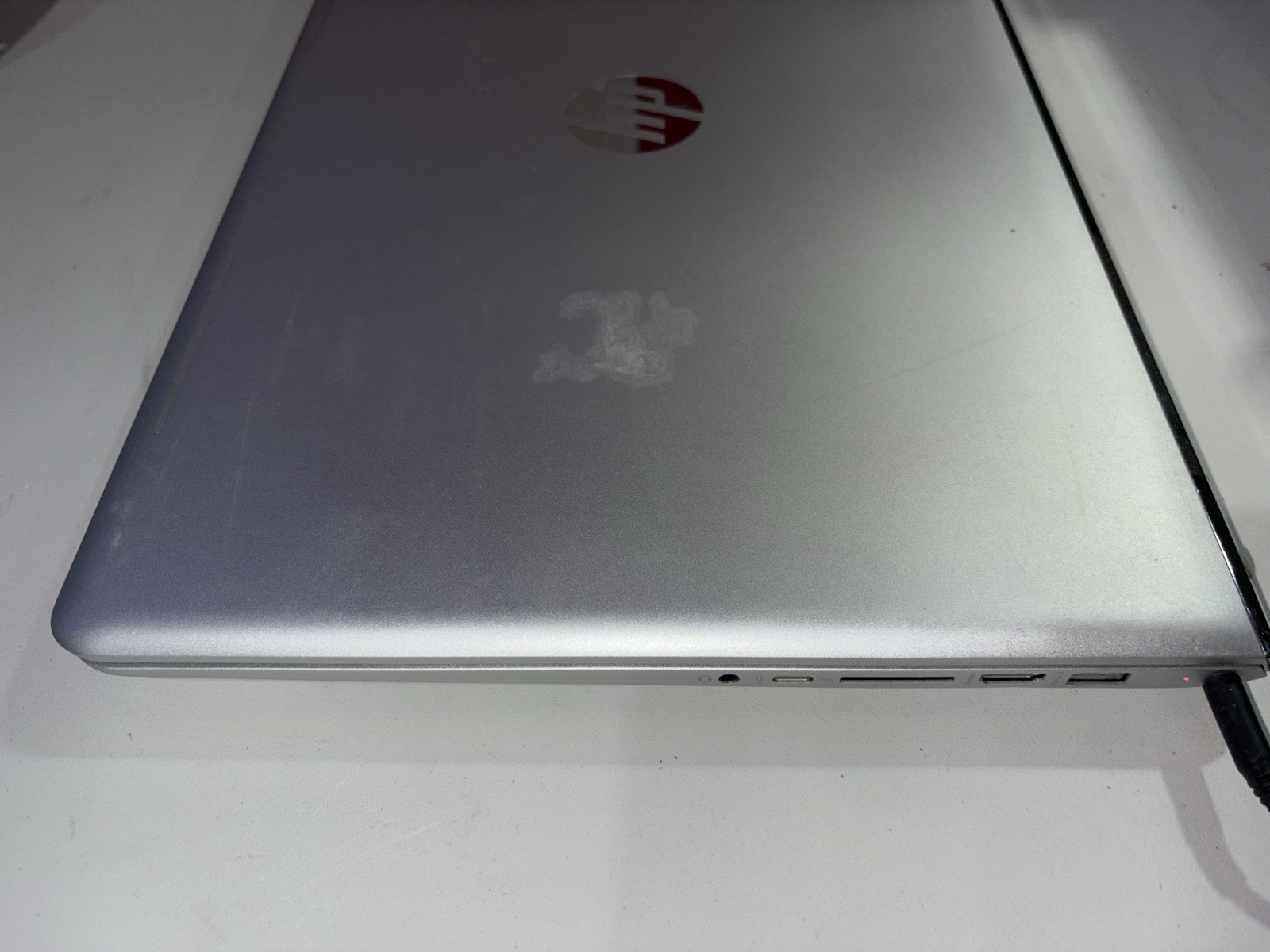 HP ENVY 17 Laptop i7-7500U 16GB RAM 512GB SSD Touch NVIDIA Win10 Pro