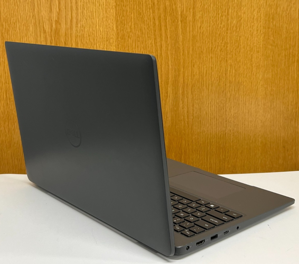 Dell Latitude 3540 15.6” (i7-1355U, 16GB RAM, 256GB SSD ) Windows 11
