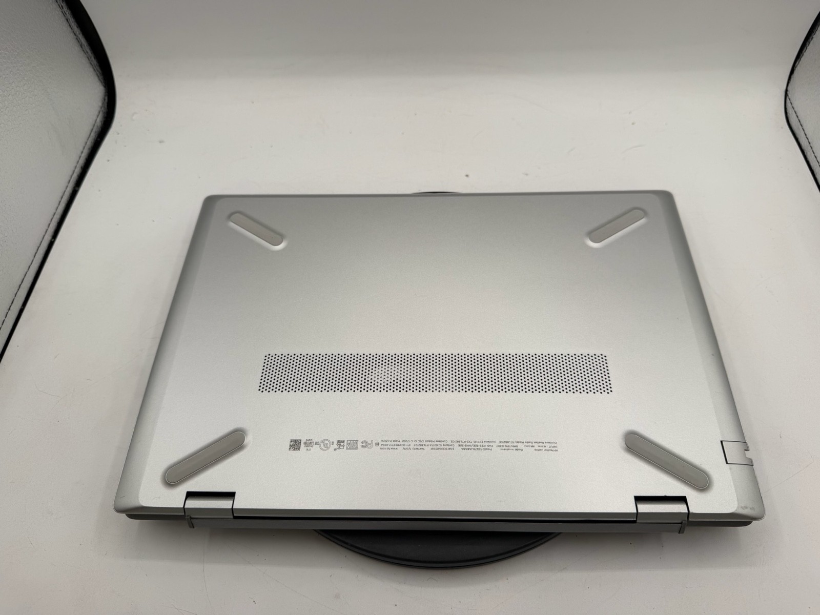 HP Pavilion14-ce3064st-i5-1035G1@1.00GHz 8GB DDR4 Ram 256GB NVME SSD W11P (1236)
