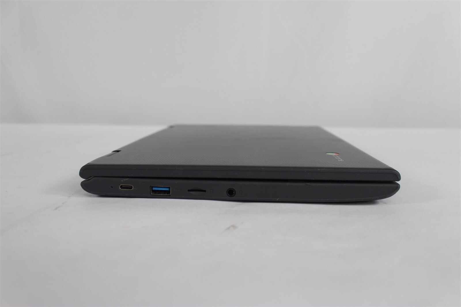 Lenovo ChromeBook 300E Gen 2 11.6″ HD Touch AMD A4-9120C 1.6GHz 4GB 32GB eMMC