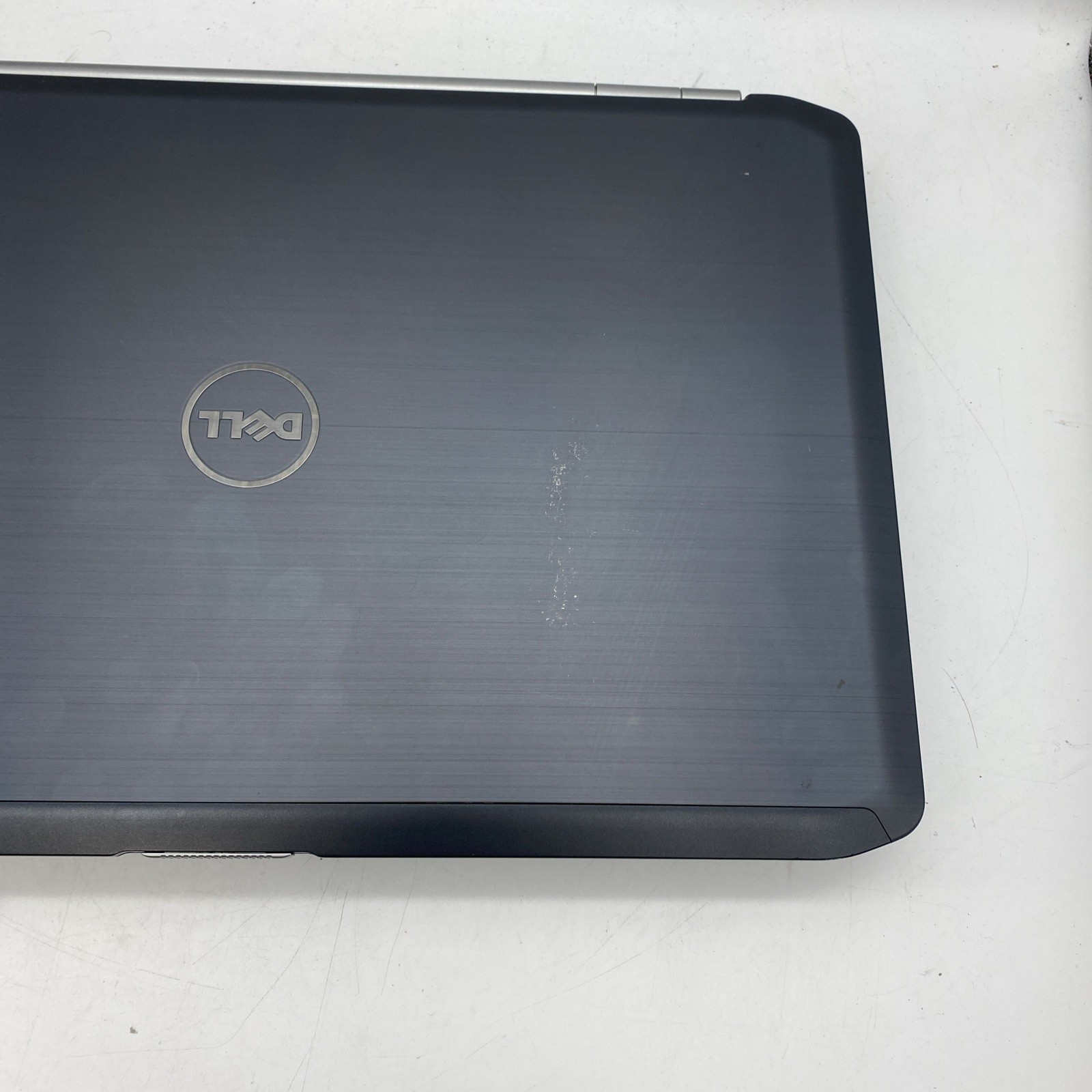 Dell Latitude E5520 i3-2430@2.26GHz | 8GB | NO HDD | NO OS | POWERS ON | Q2