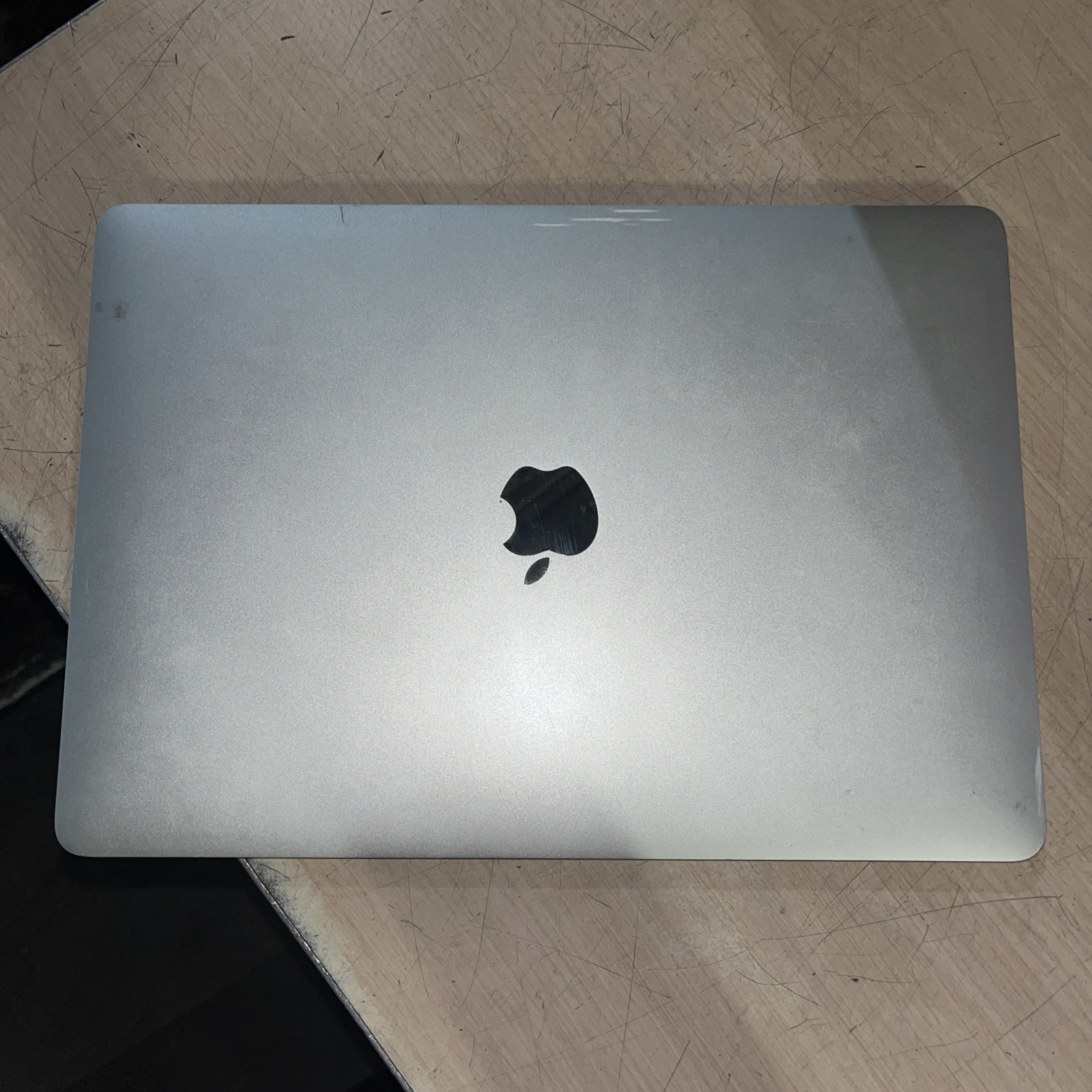 APPLE MACBOOK AIR 13″ SCISSOR, 2020 CORE I3-1000NG4 1.1GHZ 8GB RAM 256SSD