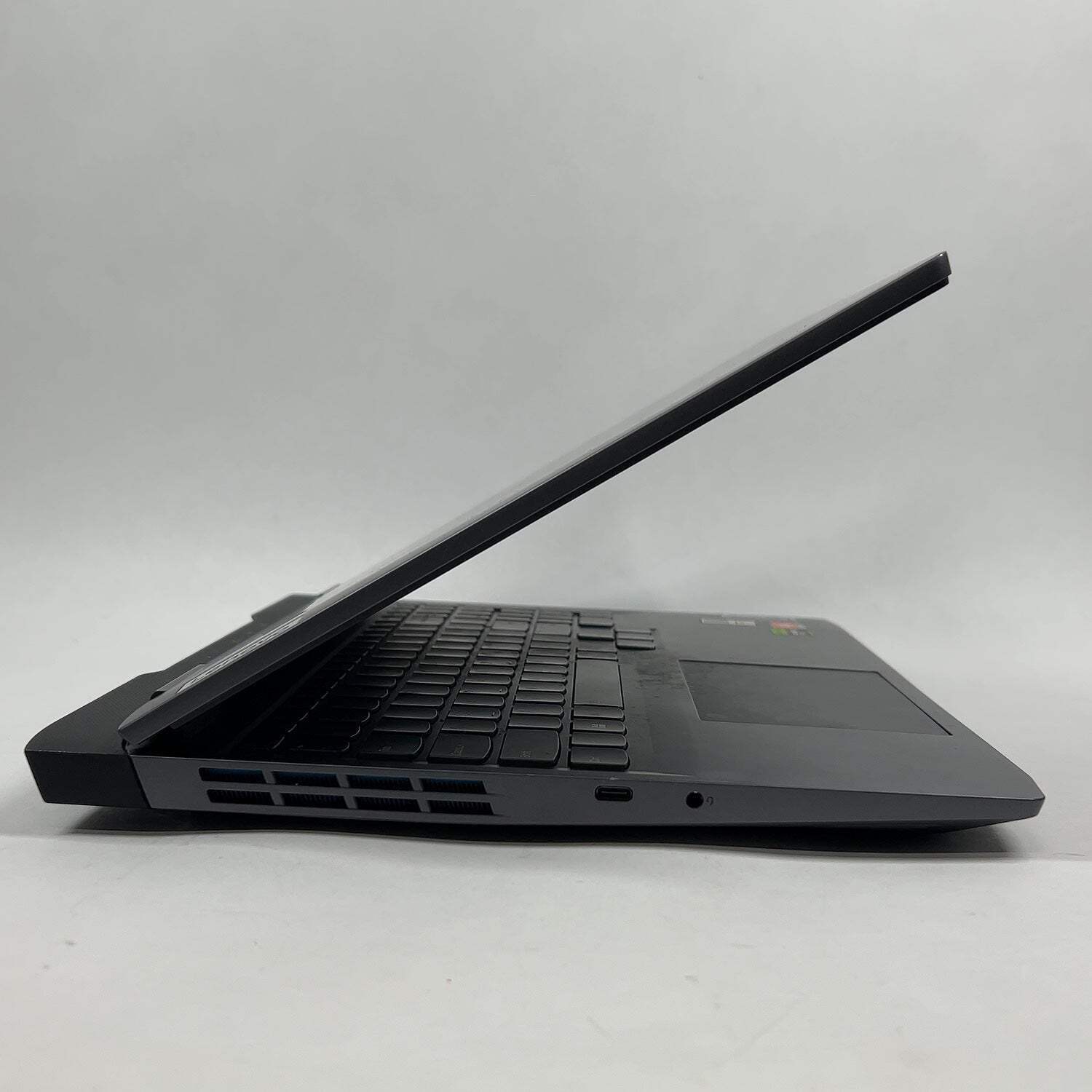 Lenovo LOQ 15 15.6″ Ryzen 7 7840HS 3.8GHz 8GB RAM 500GB GeForce RTX 4050