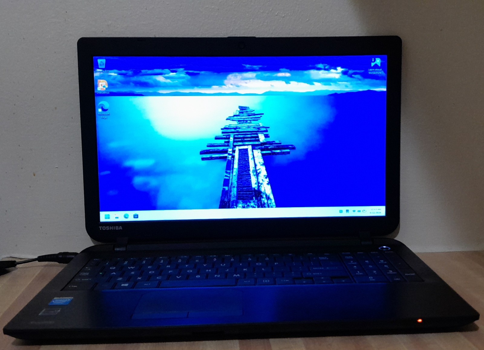 Toshiba Satellite Laptop C55-B5300 CPU 2.16Ghz RAM 4GB 320GB Win 11 Pro HDMI 2K