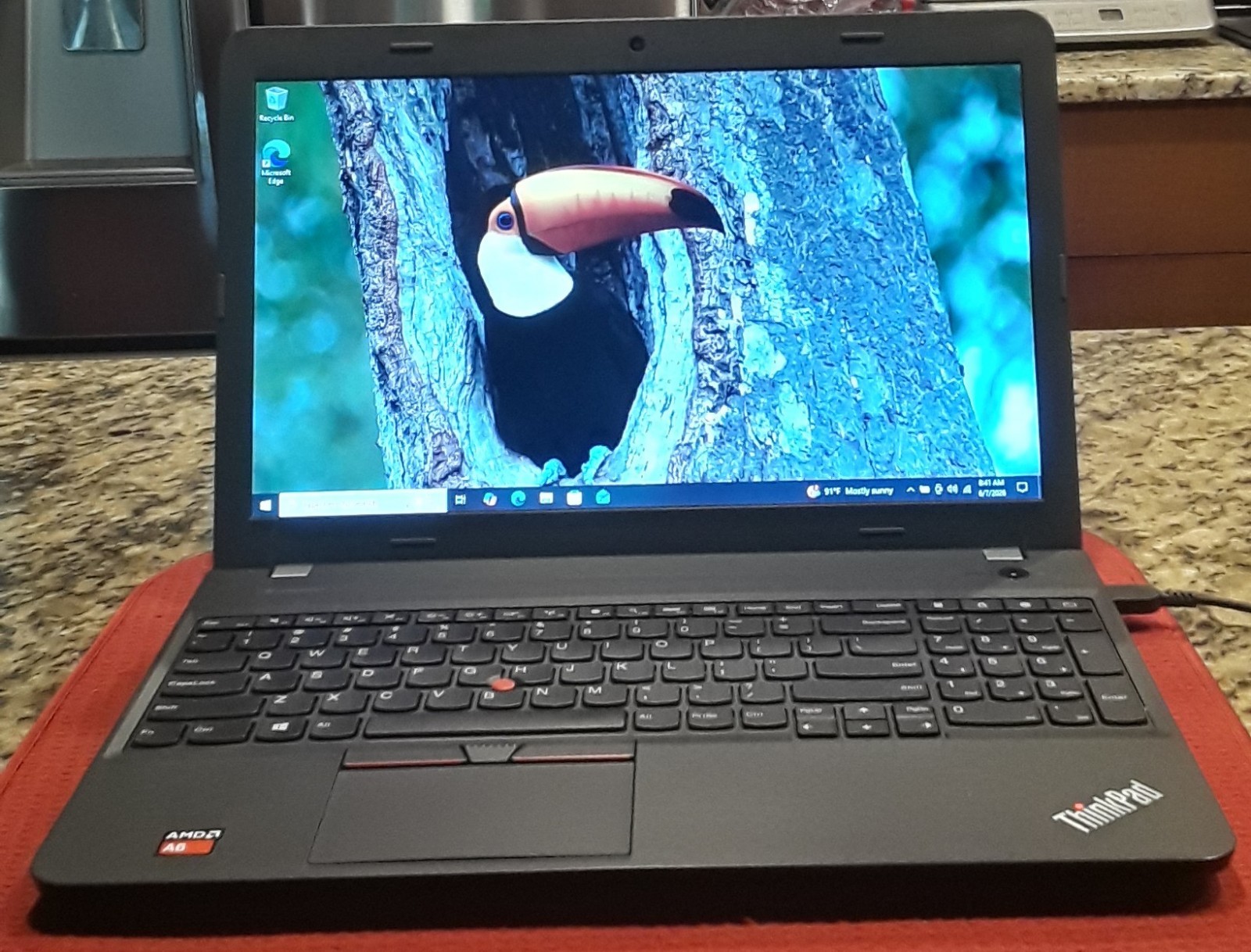 Lenovo Thinkpad E550 AMD Radeon A6-7000 2.20GHz 8GB RAM 256GB SSD HDD Wind 10