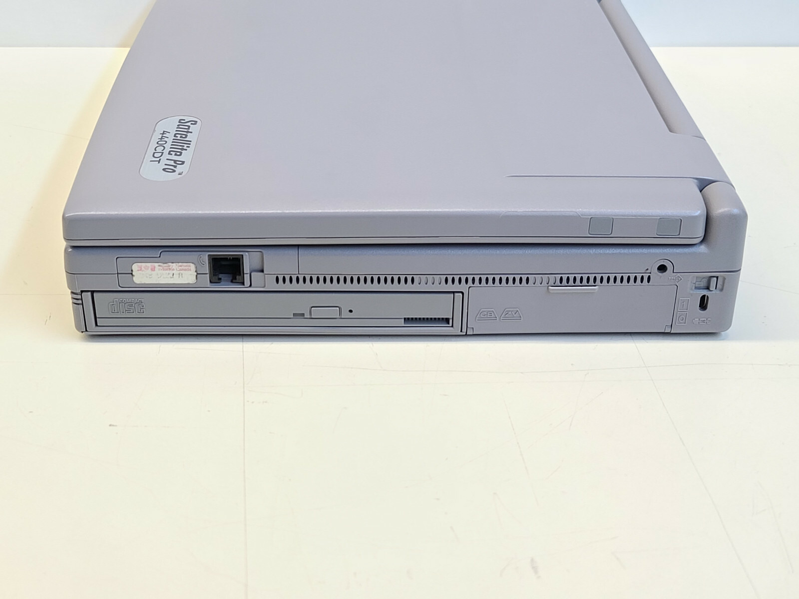 Toshiba Satellite Pro 440CDT Pentium 133 MMX + 32MB + 0GB *READ*