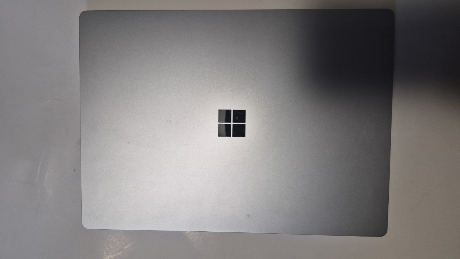 Microsoft Surface Laptop 3 (1872) 15″ 128GB, Intel i5 10th, 8GB – Platinum READ