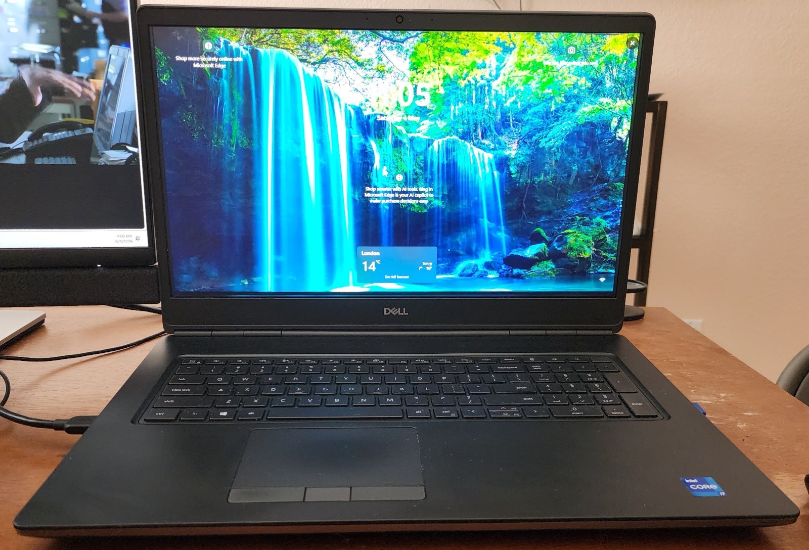 Dell Precision 7760 17.3″ Intel Core i7 11850H 64GB 512GB Good