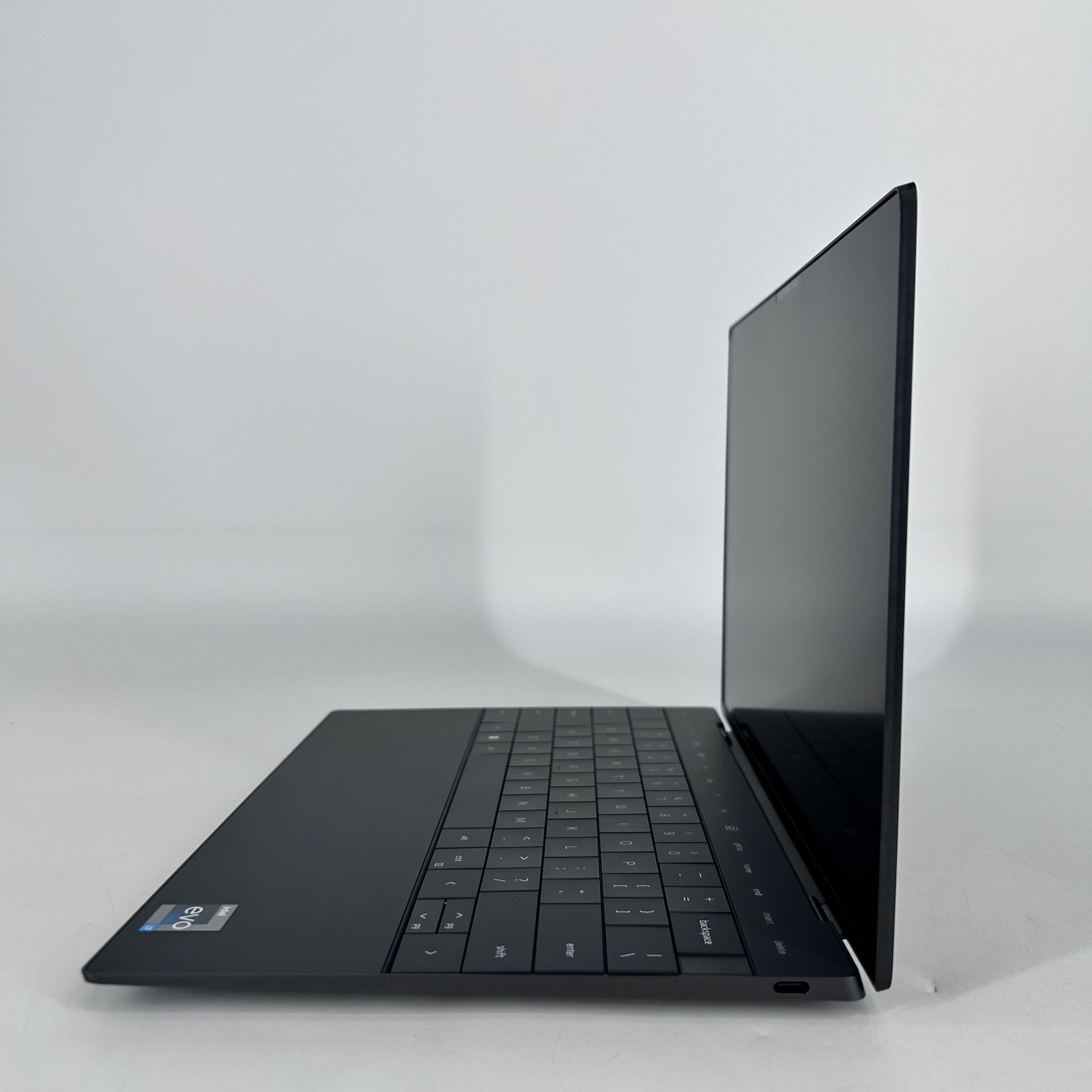Dell XPS 13 Plus 9320 Gray FHD+ 2.1 GHz i7-1260P 32GB RAM 1TB SSD Excellent