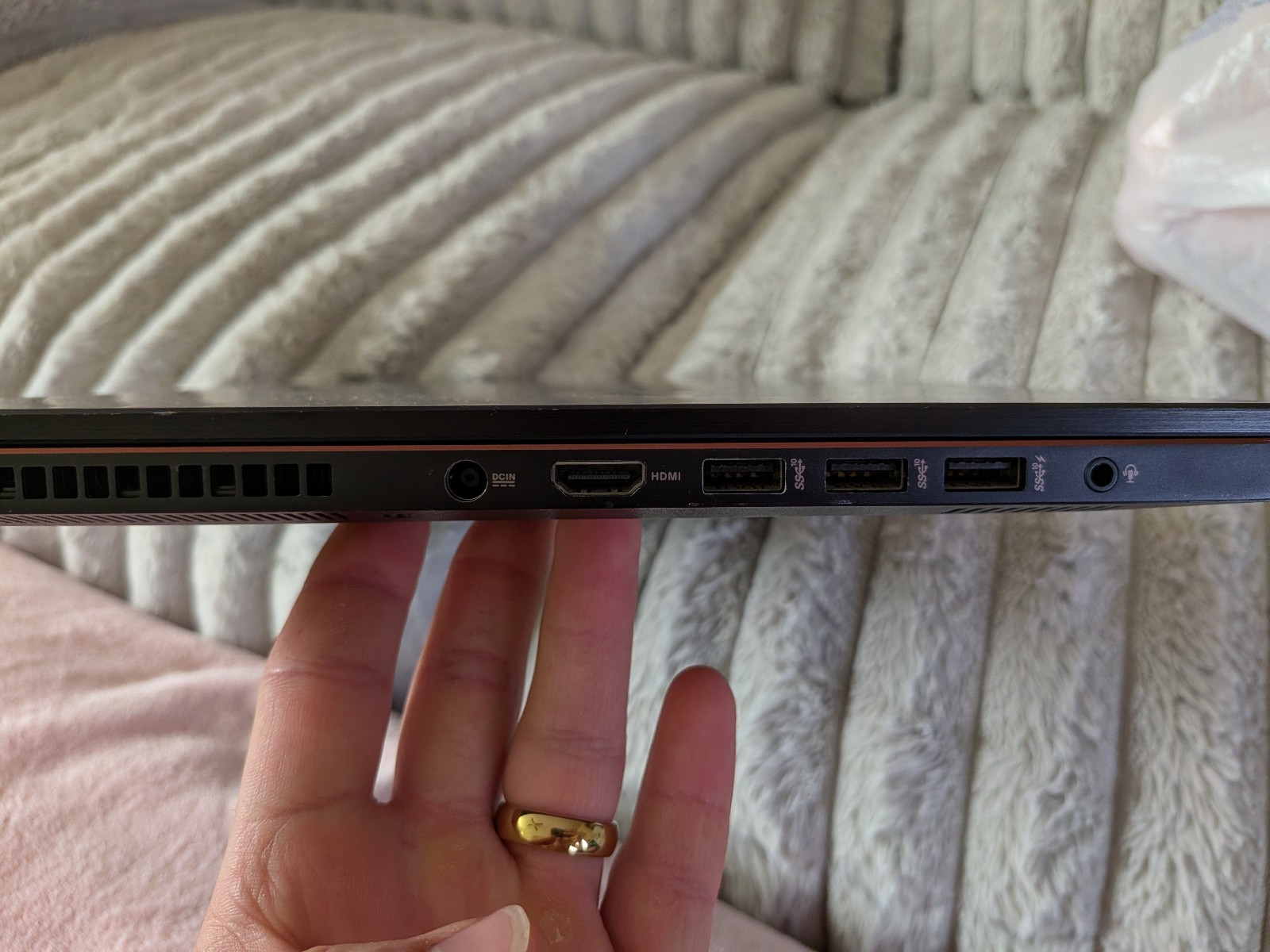 Upgraded Gaming Laptop ASUS ROG GU501GM 15.6in. Core i7 8750H 32 GB RAM, SSD