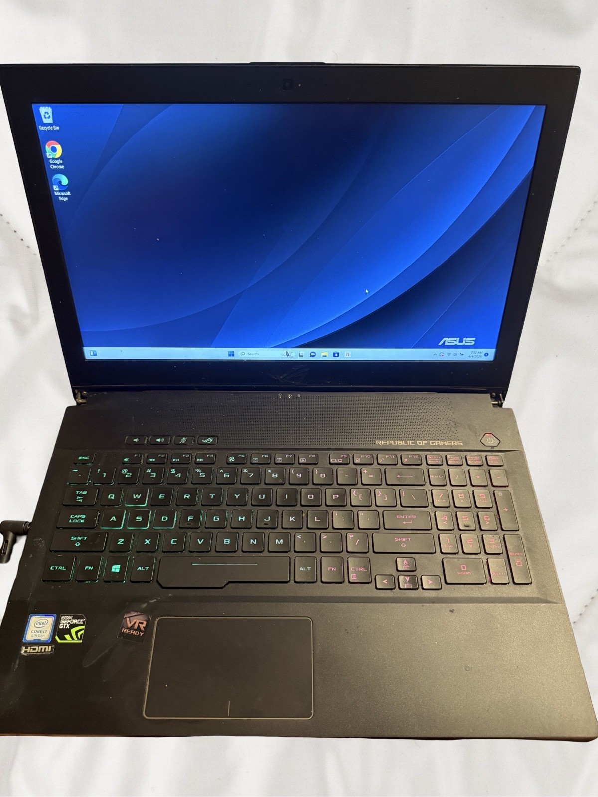 ASUS ROG GU501GM BI7N8 15.6in. Core i7 8750H 16 GB RAM 128GB SSD and 1 TB Hybrid
