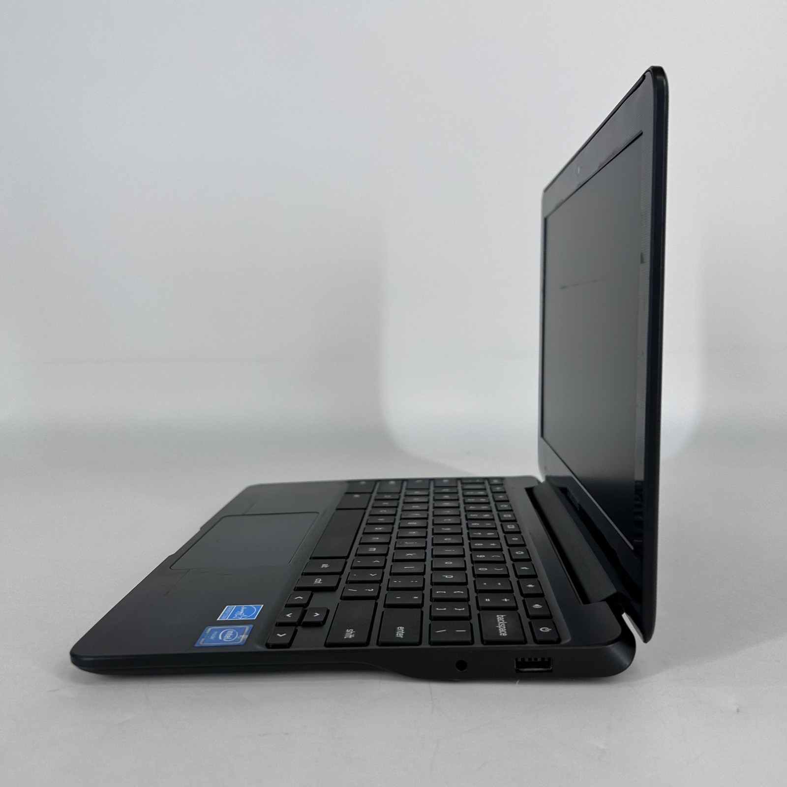 Samsung Chromebook 3 XE500C13 11.6 1.6 GHz Celeron 4GB 16GB eMMC Good