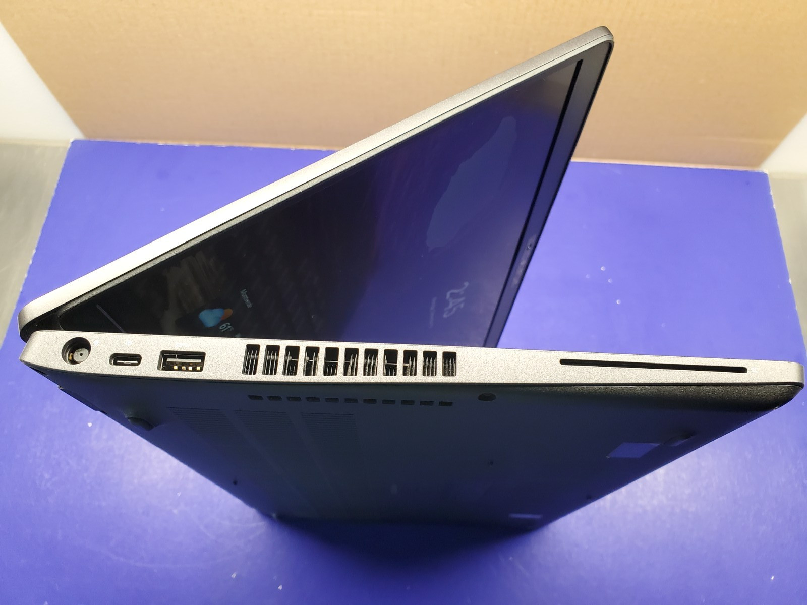 Dell Latitude 5500 i7-8665@1.9GHz 512GBssd 16GBram 15″ TOUCH 11pro “GRADE A”