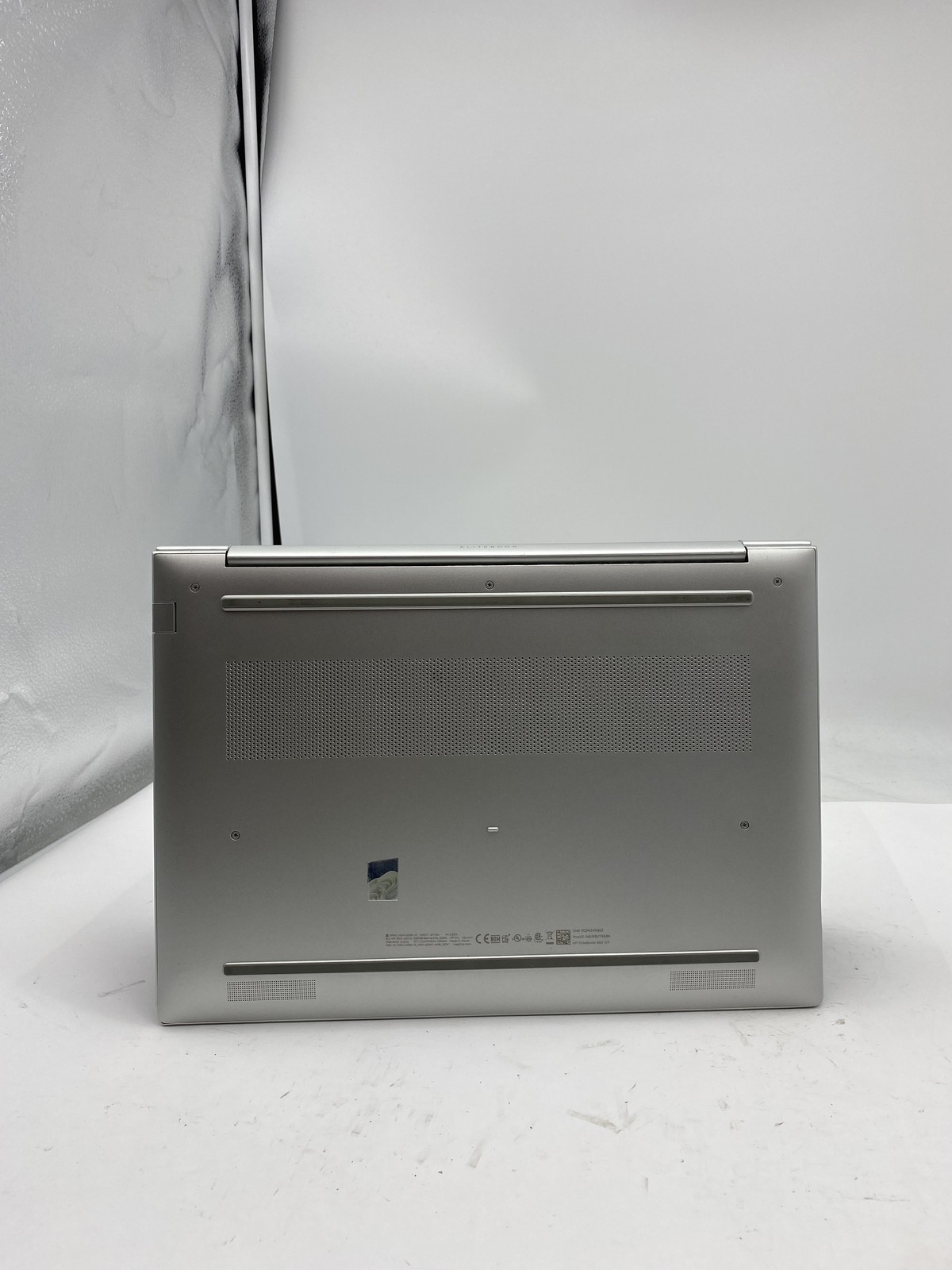 HP EliteBook 665 G11 16″ Ryzen 7 PRO 7735U 512GB SSD No RAM W11P
