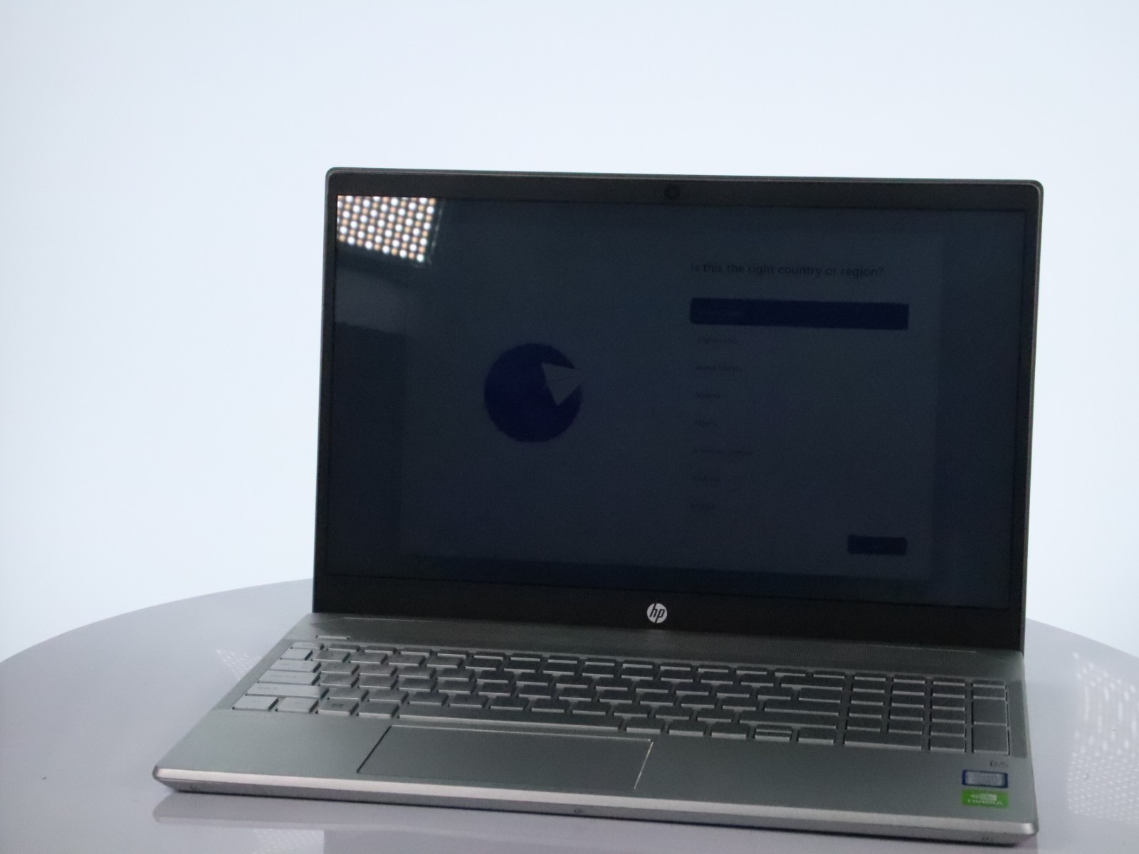 HP 15-CS2071NR Core i7-8565U 8GB RAM 256GB SSD Geforce MX250 W11P w/ 65W Adapter