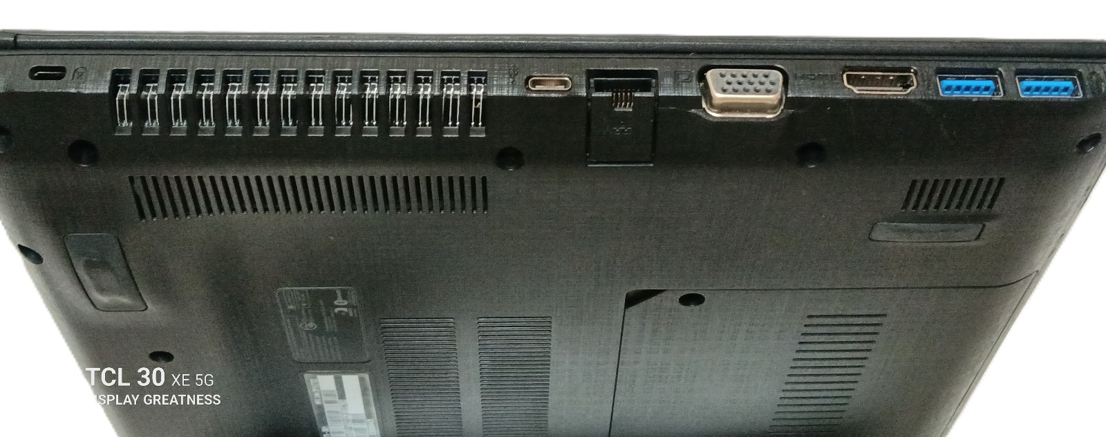 Acer laptop Aspire E5-576 Series Model N16Q2 8GB RAM 256GB SSD drive w powercord