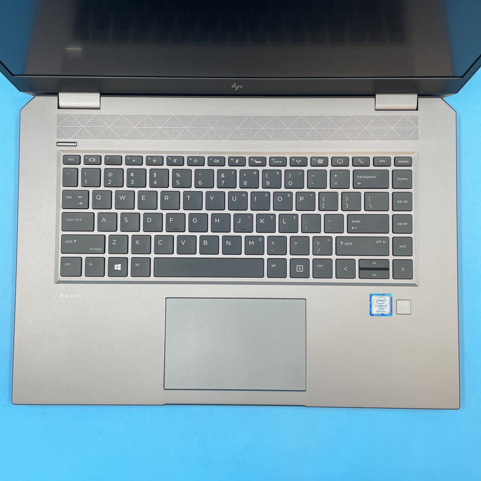 HP ZBook Studio G5 | i7-8850H | 8GB RAM | NO SSD | P1000 | NO OS | 61% BATT