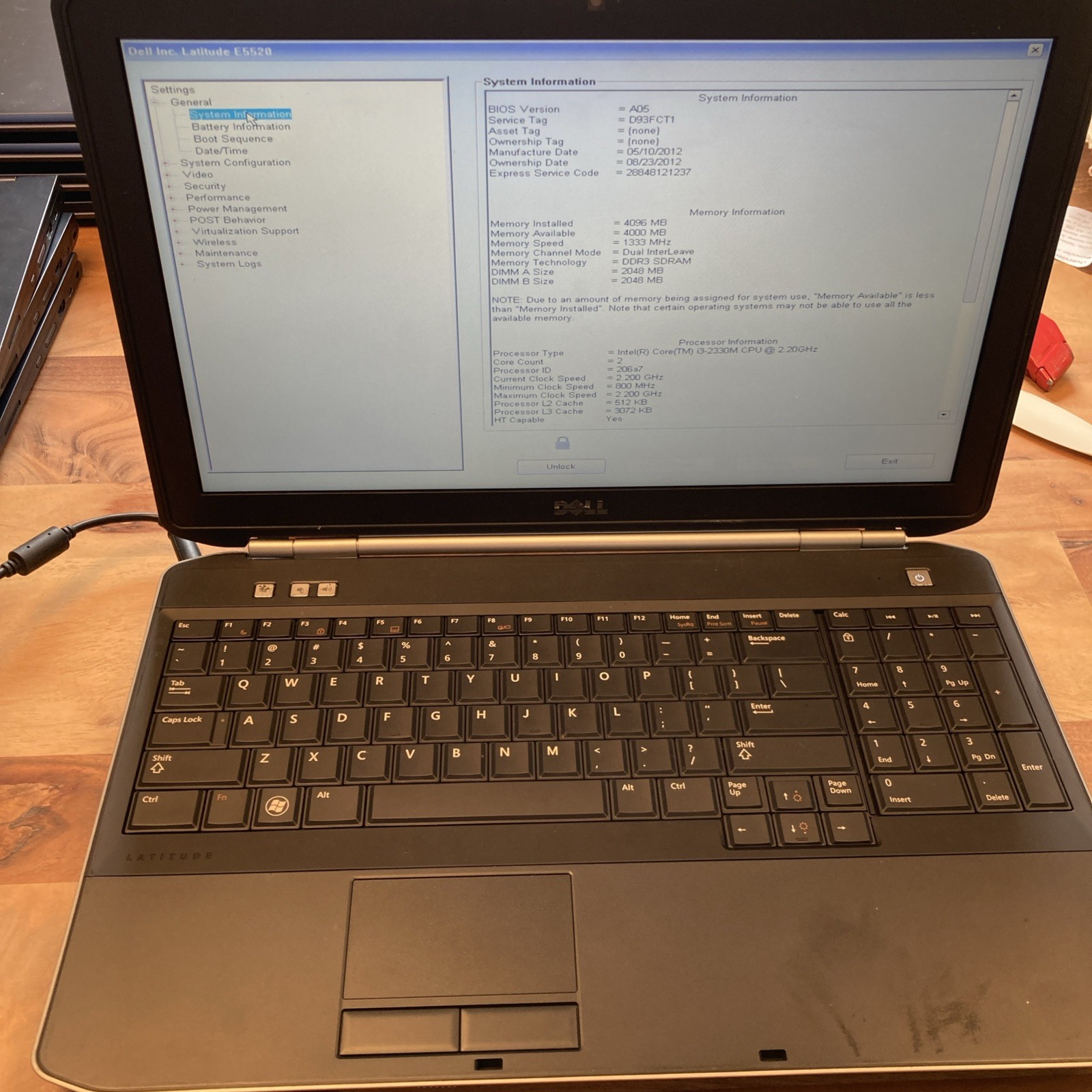 Dell Latitude E5520 Intel i3-2330M 2.2GHz 4 GB 250gb Hdd