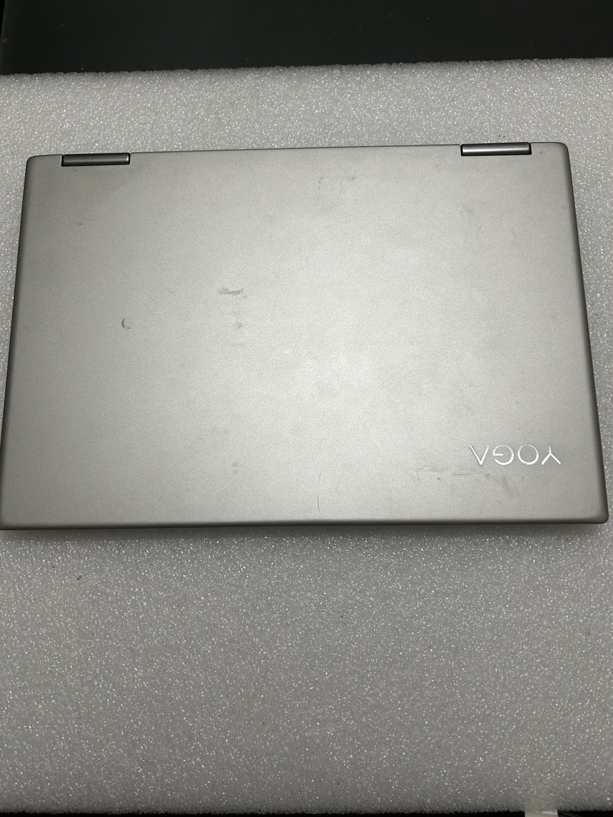Lenovo Yoga 720-13IKB 13.3″ Intel i5 Silver Laptop No SSD No OS Powers On