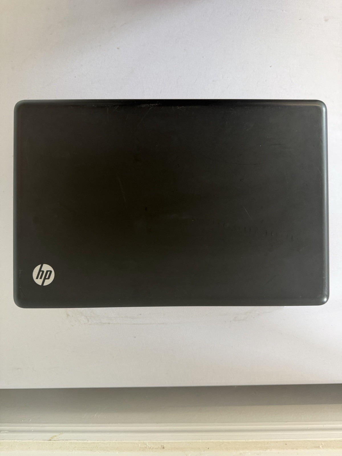 HP Notebook G56-129wm Laptop – Screen Leaks Light – Intel Celeron 900 – Read Des