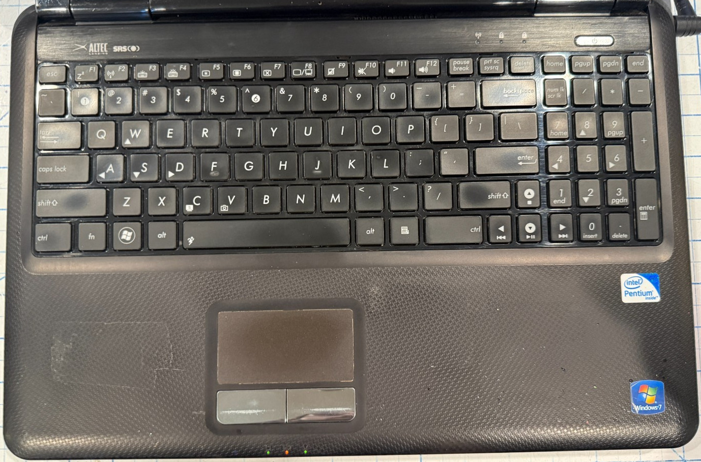ASUS K50I 15″ laptop intel pentium T4500 4gbs ram
