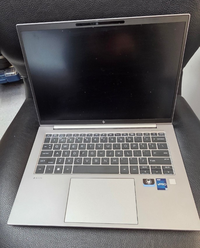 HP ZBook Firefly 14″ G9 Laptop i7-1270P 1TBGB SSD 32GB RAM Win 11 Pro