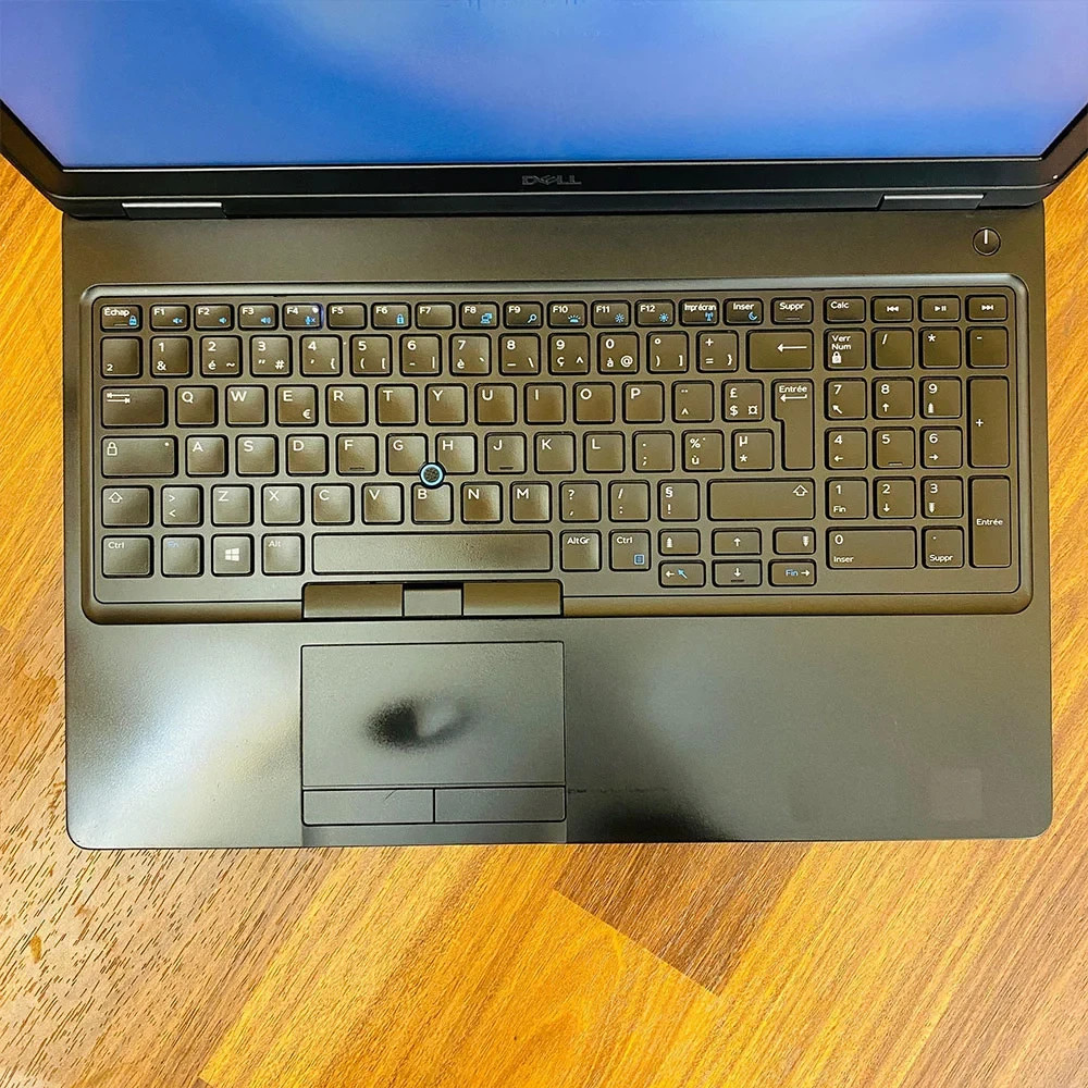 Dell Latitude 5590 15.6″ Laptop i5-8350U 1.70GHz 8GB RAM 256GB SSD Win 11 Pro