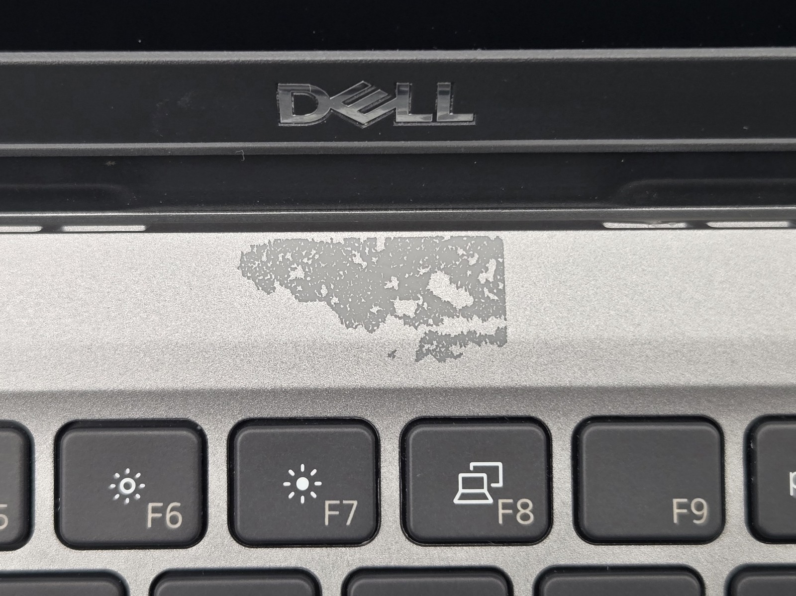Dell Latitude 5330 13.3″ FHD Touch i7-1265U 16GB 512GB SSD Win 11 Pro