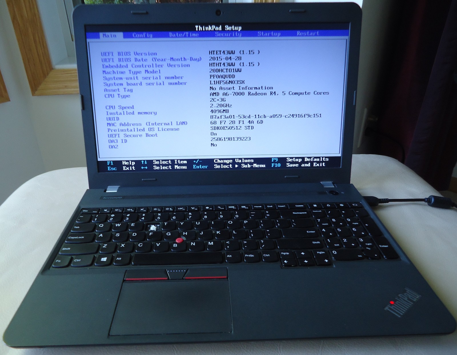Lenovo ThinkPad E555 15.6″ Laptop AMD 6-7000 for Parts of Repair