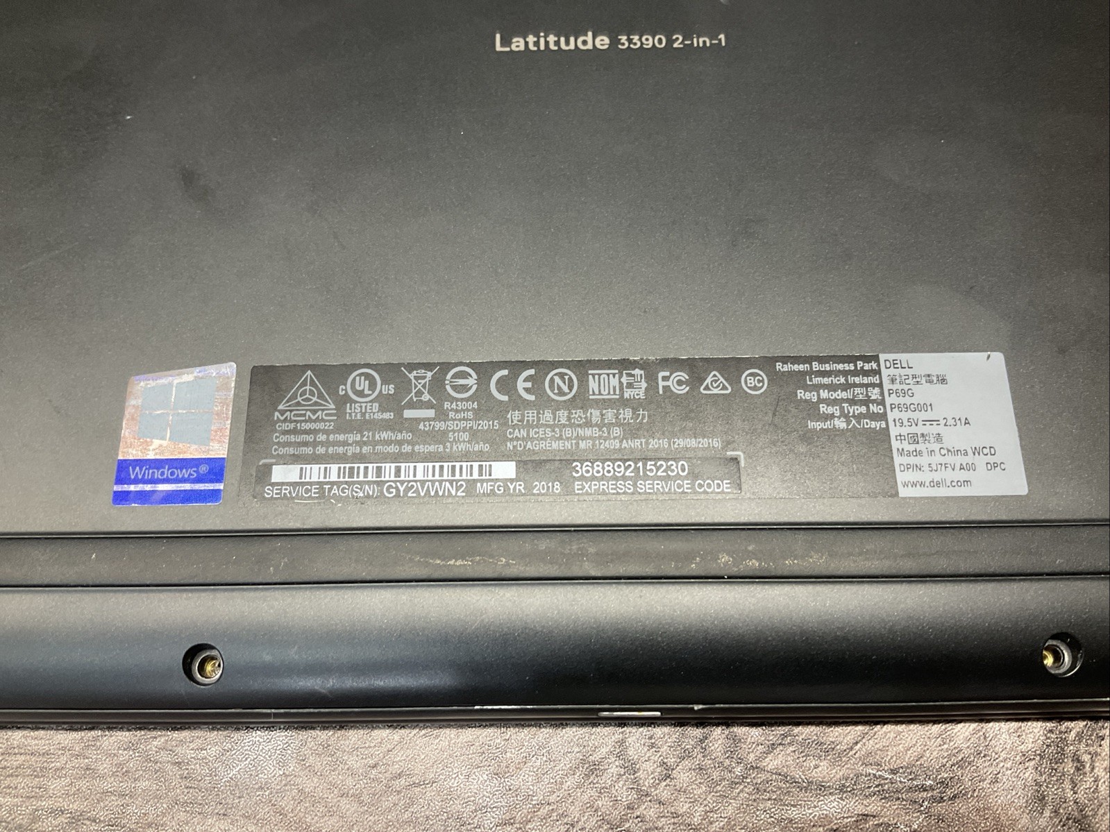 Latitude 3390 2-in-1 / i5 8th / No RAM Laptop Notebook PC / A10