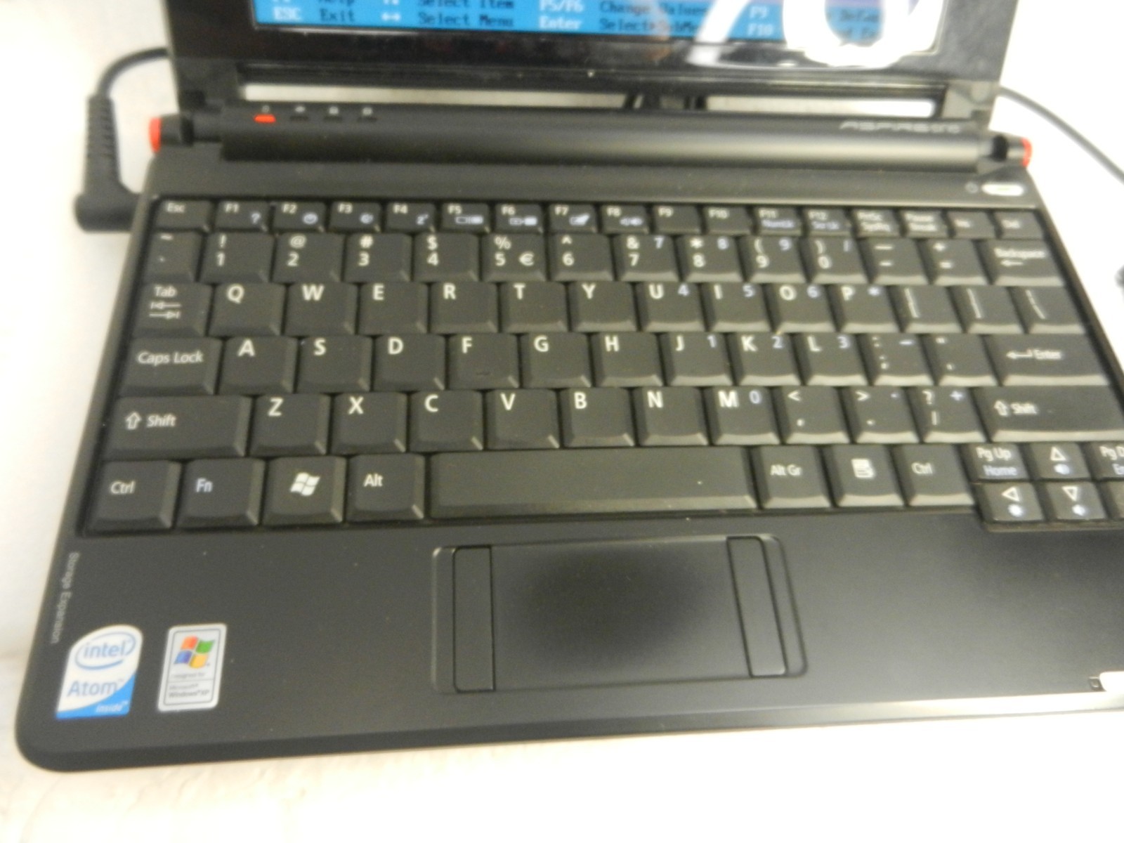 Acer Aspire One Series ZG5 Intel Atom 1.60GHz Netbook Laptop – NO O.S. /HDD