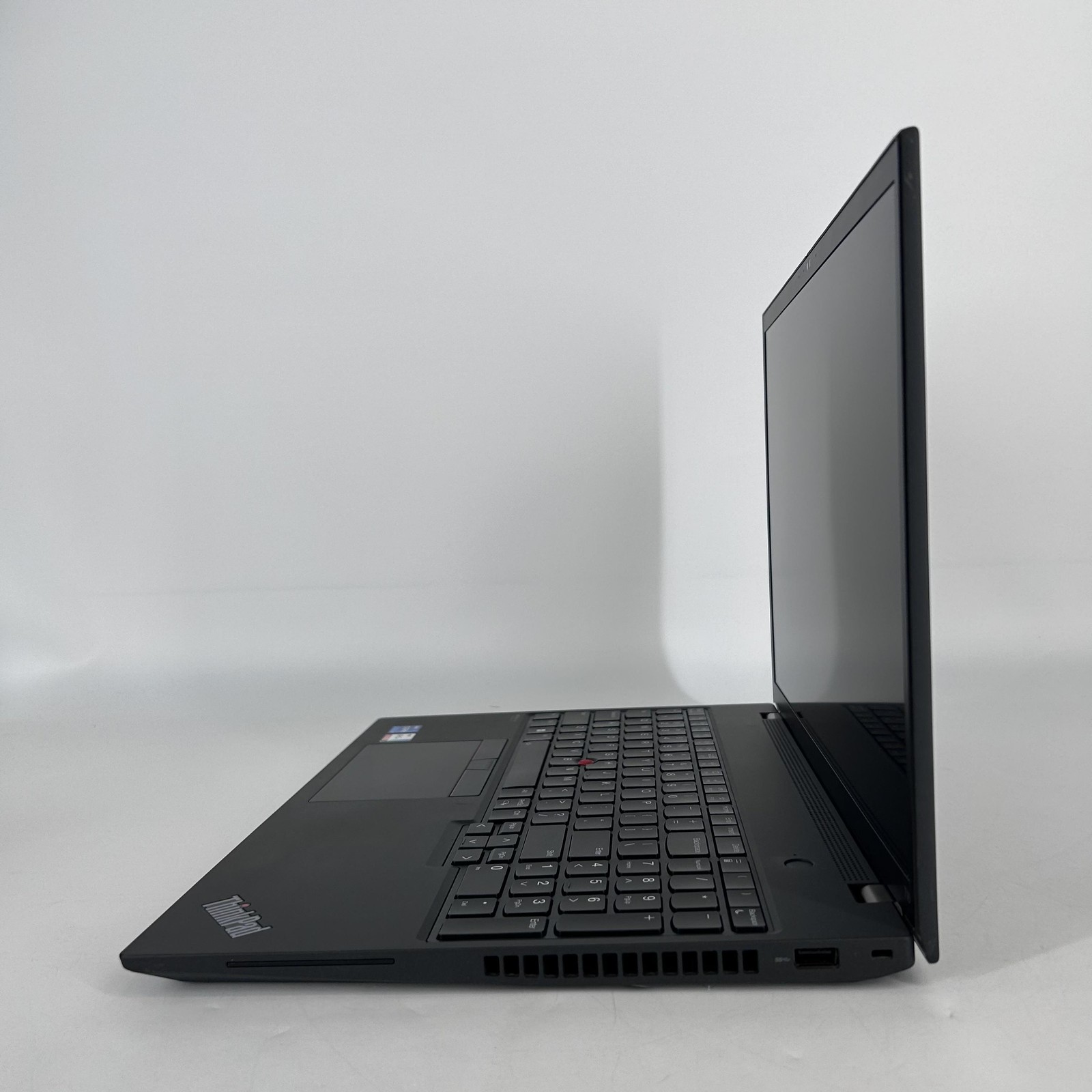 Lenovo ThinkPad T16 Gen 1 16″ FHD+ 2.1 GHz i7-1260P 16GB 512GB SSD Very Good