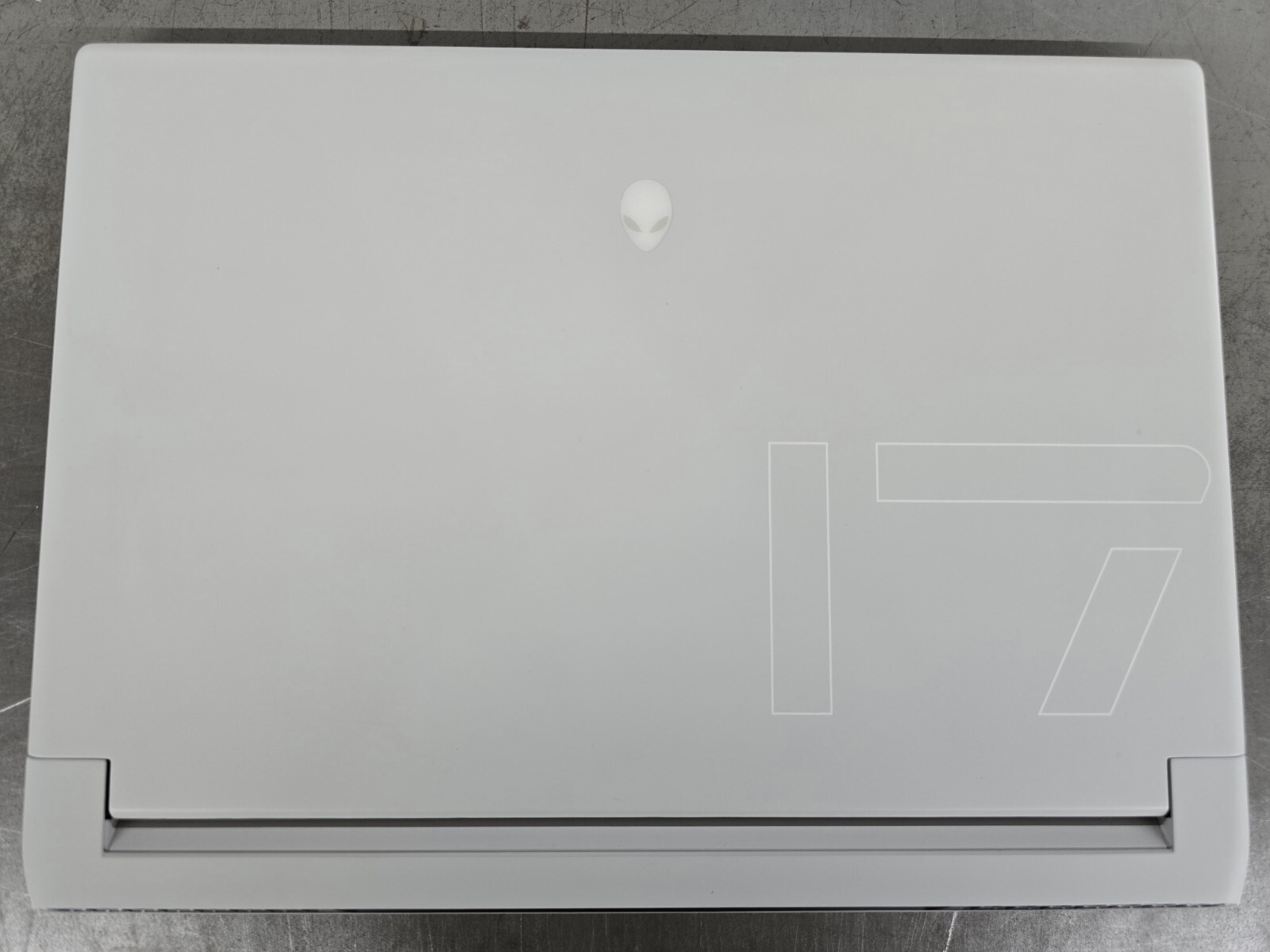 Alienware X17 R2 VR Ready Gaming Laptop