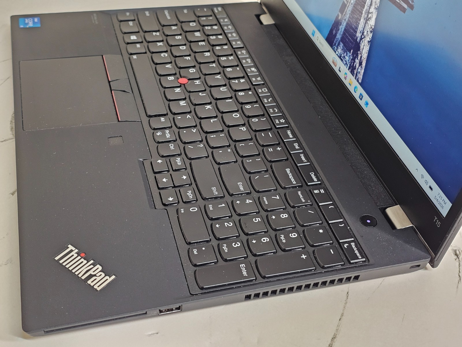 Lenovo ThinkPad T15 Laptop – 2.6 GHz i5-1145G7 16GB 512GB 15.6″ Touchscreen SP12