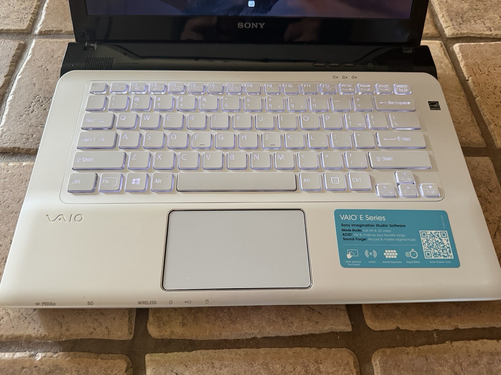Sony Vaio E Series Laptop i7 2640M 8GB RAM 128GB SSD 14” LED Backlit Linux PC