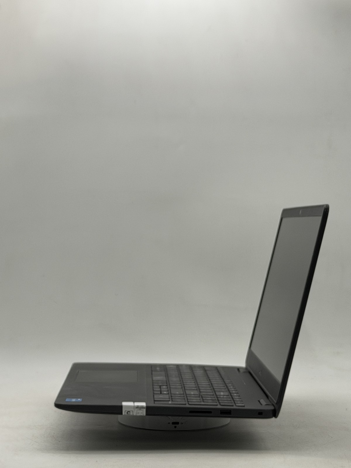 Dell Inspiron (3501) 15.6inch i5-1135G7 16GB 256GB NO OS || Read