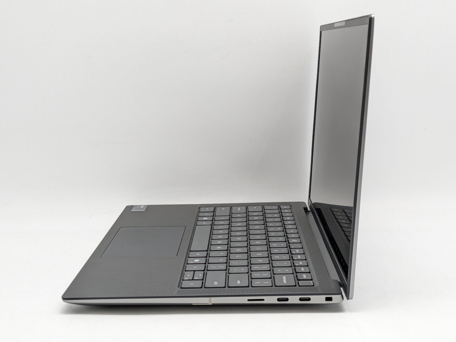 Dell Precision 5490 14″ Intel Core Ultra 7 165H 32GB DDR5 1TB SSD RTX 2000 W11P