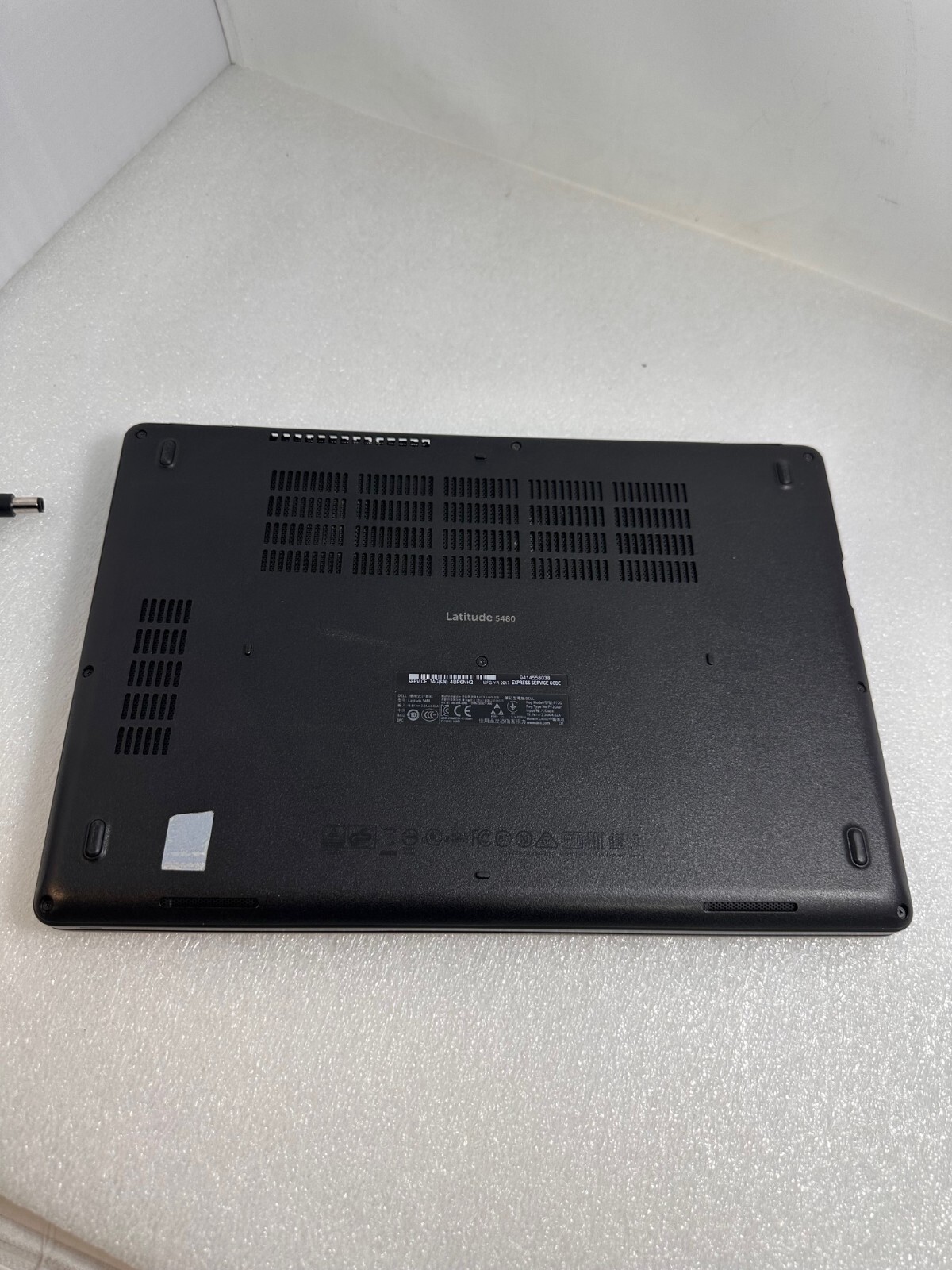 Dell Latitude 5480 14″ FHD Intel Core i5-6300U 8gb ram 256gb M.2 Sata No OS