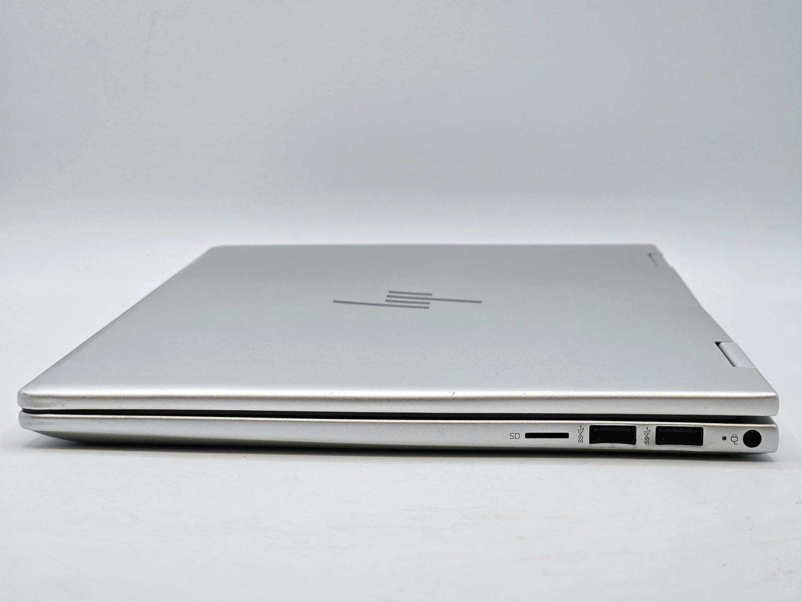 HP Envy x360 2-in-114-es0013dx 14″ FHD Touch I5-1335U 512GB 8GB W11 Backlit FPR