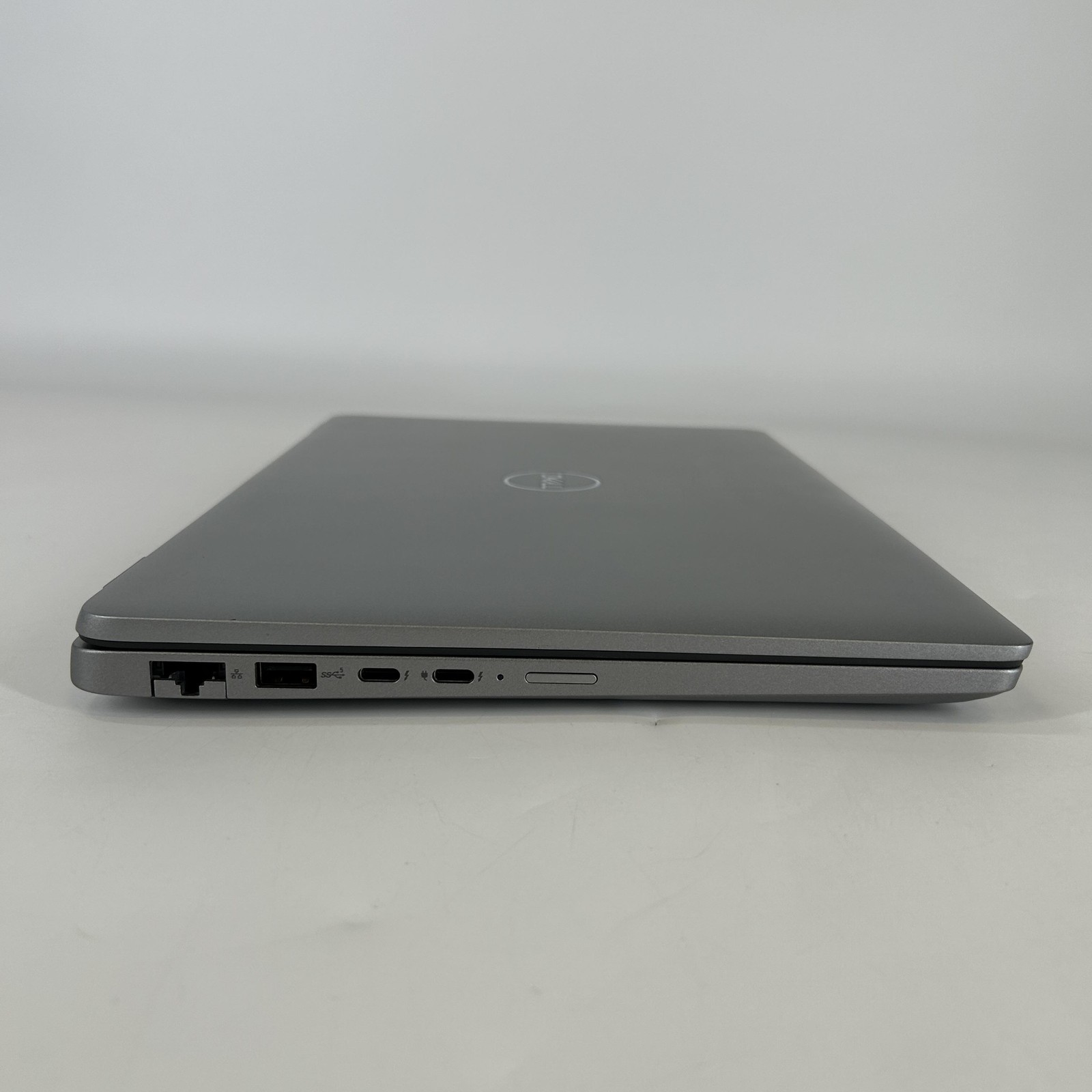 Dell Latitude 5440 14 Gray FHD 1.8 GHz i7-1365U 16GB RAM 512GB SSD Excellent