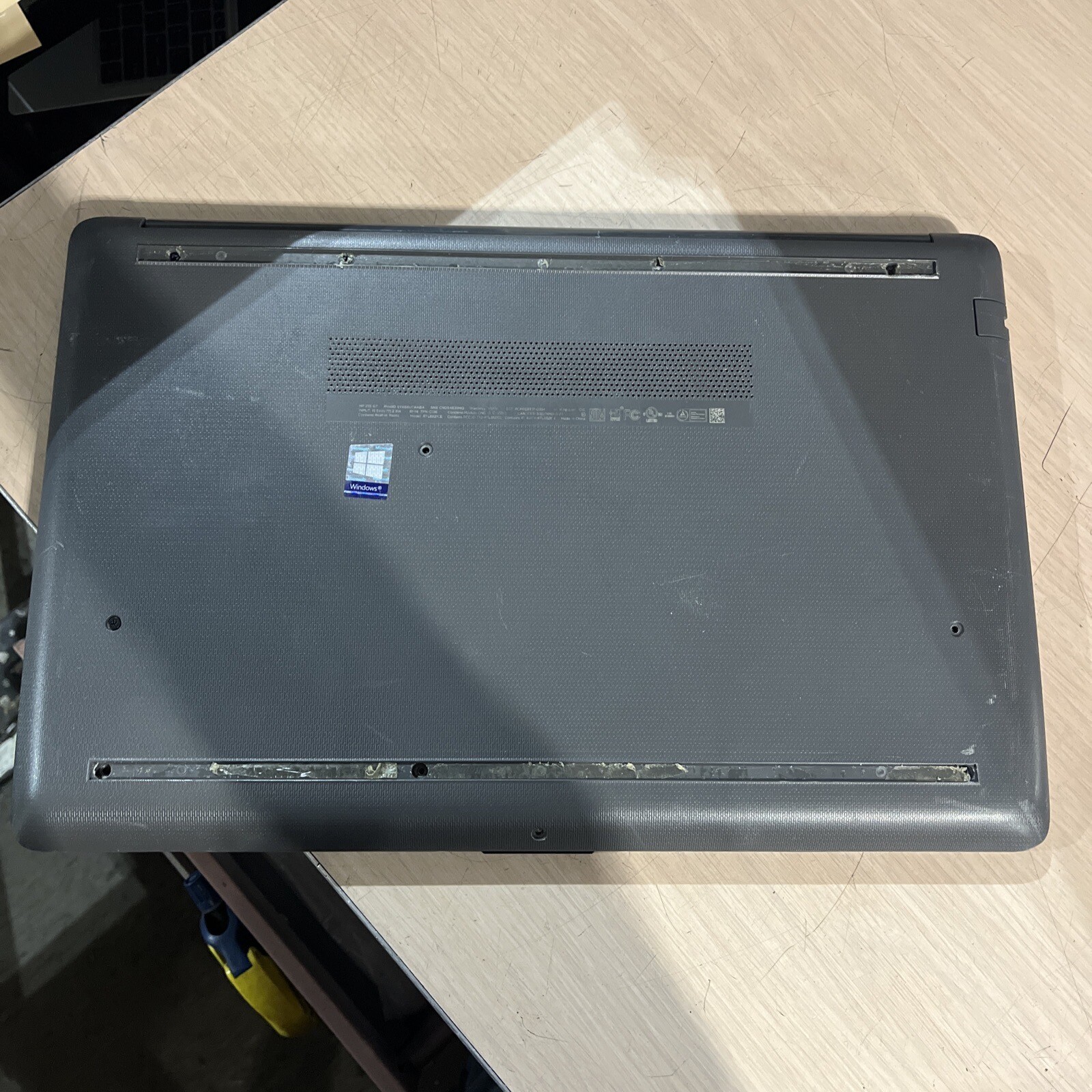 HP 255 G7 NOTEBOOK AMD A6-9225 RADEON 8GB RAM NO HD *