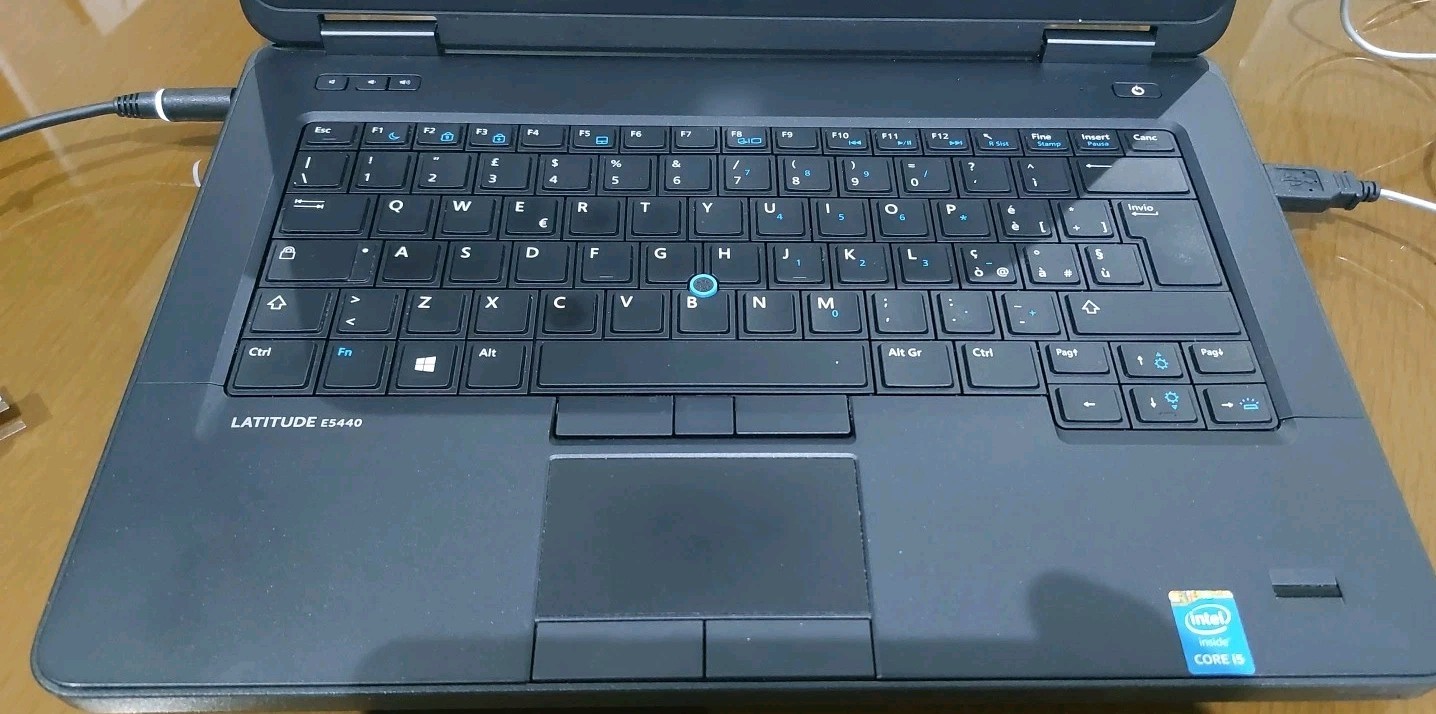 DELL LATITUDE E5440 INTEL I5-4310U 2.00GHZ HDD SSD RAM DDR3 WIN 11 PRO NOTEBOOK