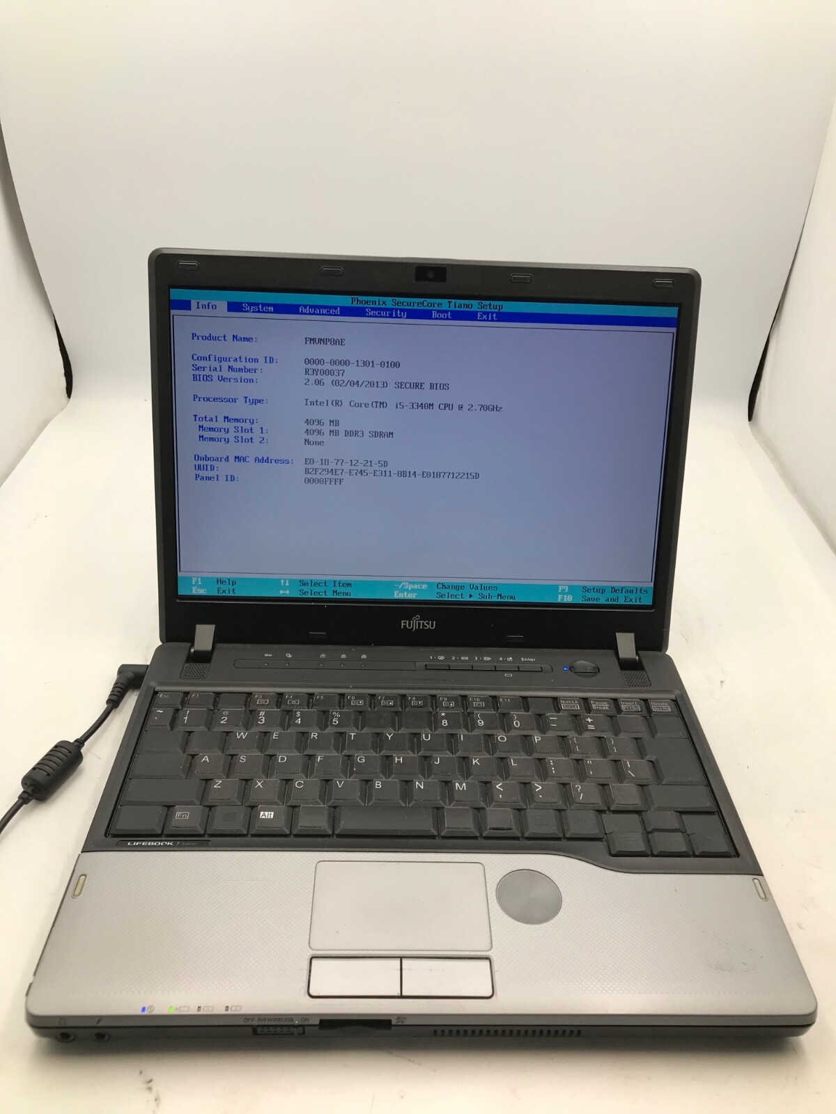 Fujitsu LifeBook P772 12.1″ Intel Core i5-3340M 2.7GHz NO RAM NO HDD -MZ