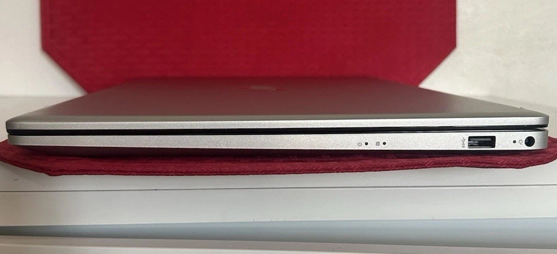 HP 17-cn2123nr 17t Silver Laptop PC 17.3″ Touch i3-1215U 12GB 512G SSD