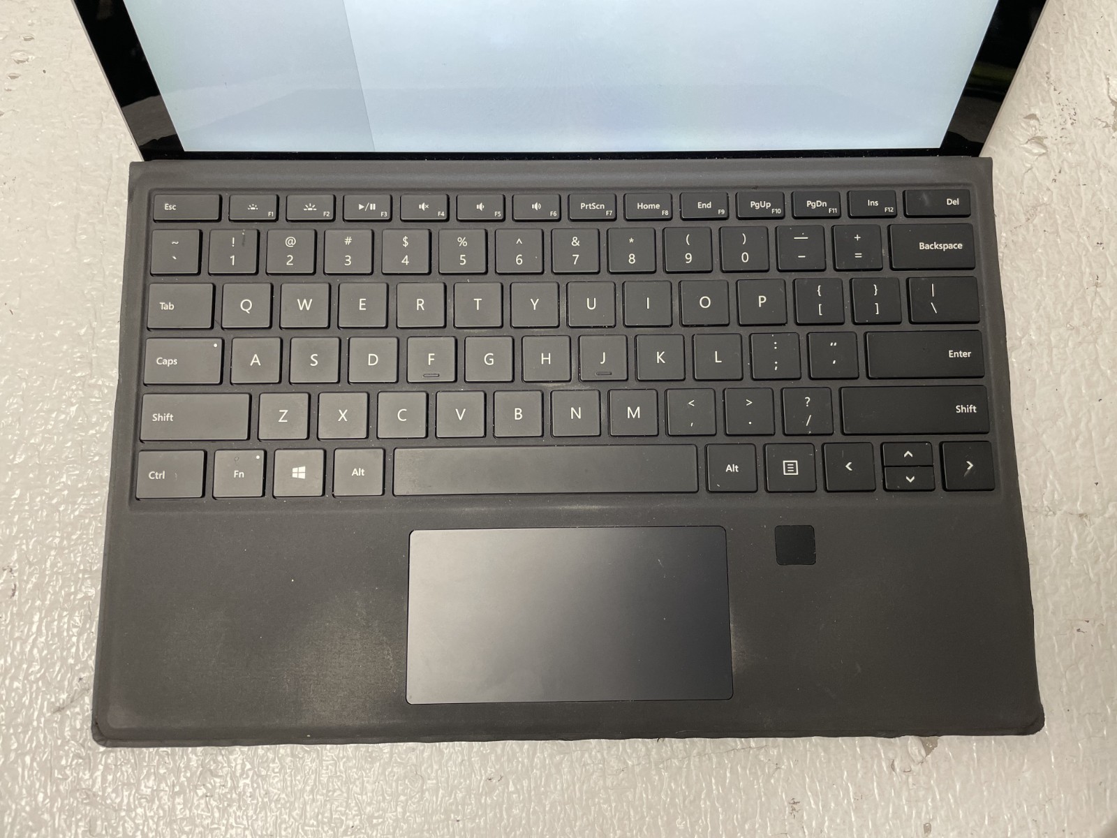 Microsoft Surface Pro 4 1724 i5 8GB RAM 256GB SSD NO OS For Parts *READ