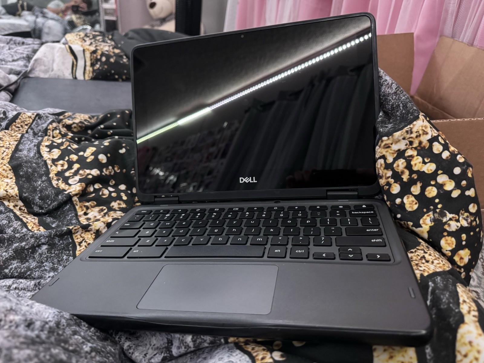 Dell Chromebook 3100 2-in-1 Black Chrome OS Laptop Built-in Webcam Wi-Fi