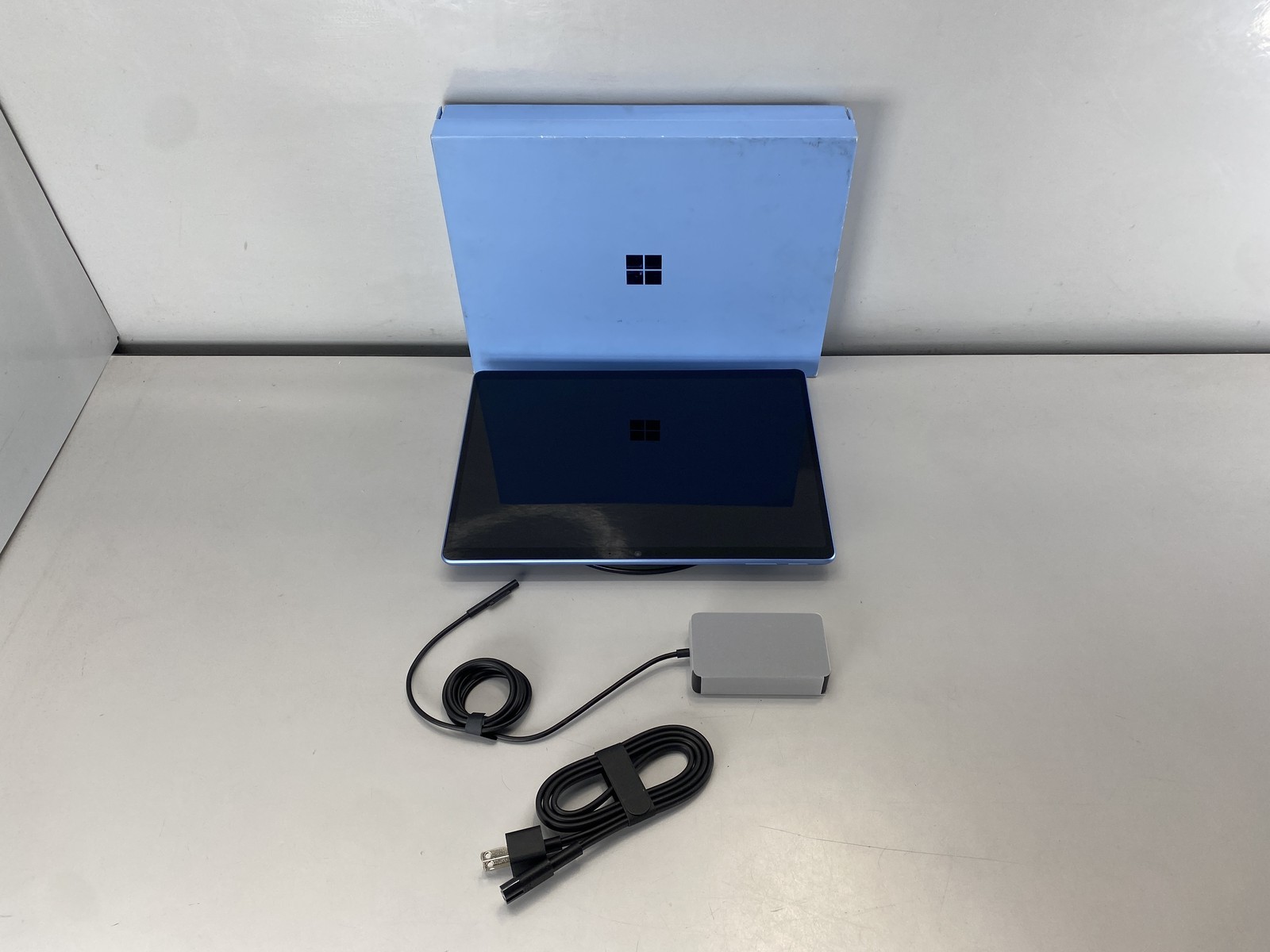 Microsoft Laptop Surface Pro 11th Edition 13″ Snapdragon X X1P64100 512GB