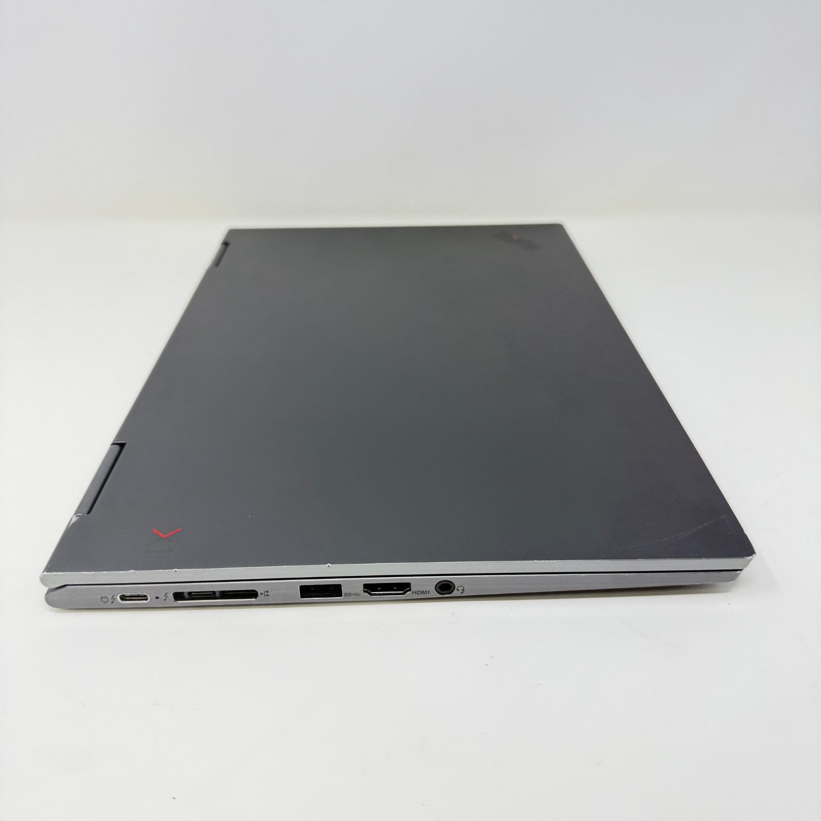 Lenovo ThinkPad X1 Yoga Gen 4 – 8GB RAM 256GB SSD Intel Core i7-8565U@1.80GHz